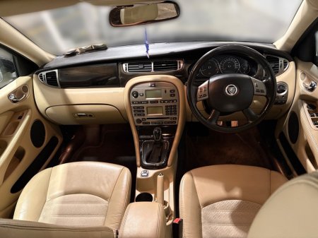 2010 Jaguar X-Type - thumbnail 11