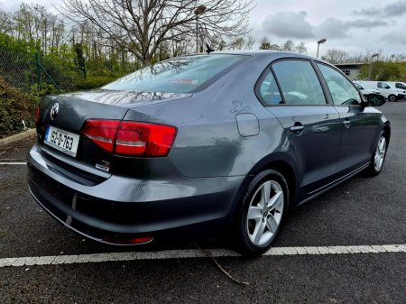 2015 Volkswagen Jetta - thumbnail 9