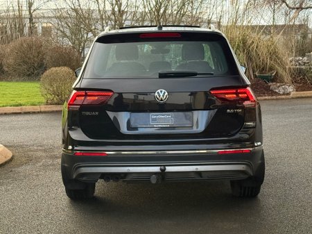 2017 Volkswagen Tiguan - thumbnail 6