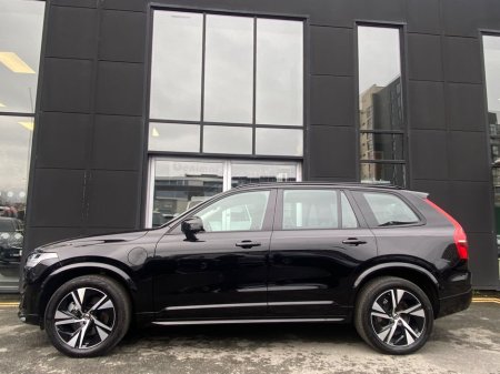 2024 Volvo XC90 T8 Dark Plus Recharge AWD Auto (PHEV) €69,900 thumbnail
