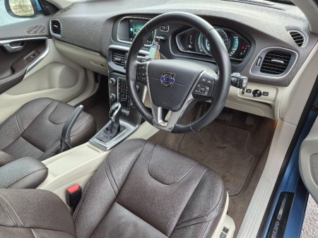 2016 Volvo V40 46,000KM! COCO BROWN LEATHER,PRISTINE CONDITION. €15,995 thumbnail