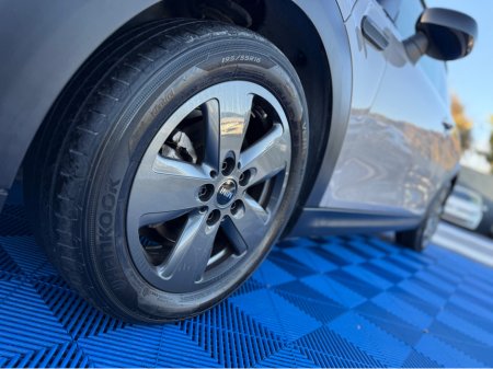 2021 MINI Cooper D 1.5 DIESEL - AUTO - 12M WARRANTY - CAR: 1652 thumbnail