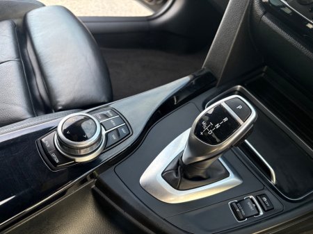 2018 BMW 3 Series - thumbnail 18