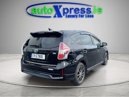 2017 Toyota Prius - thumbnail 3