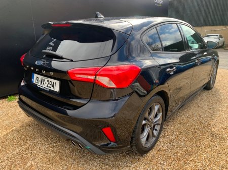 2019 Ford Focus - thumbnail 3