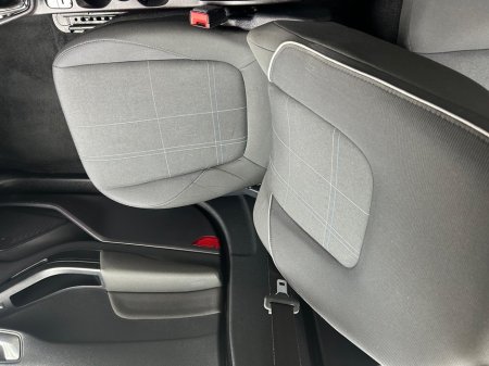 2018 Ford Fiesta - thumbnail 14