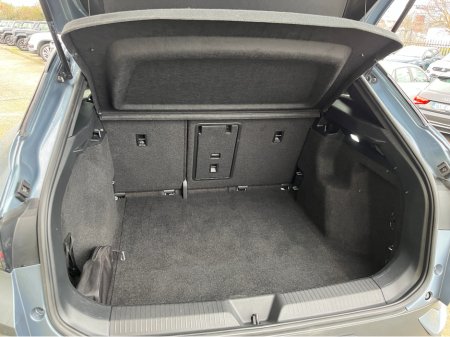 2022 Volkswagen ID.4 - thumbnail 8