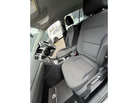 2013 Volkswagen Golf - thumbnail 11