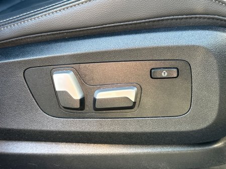 2022 BMW X5 xDrive45e M Sport €65,950 thumbnail