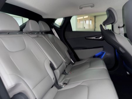 2025 Kia EV6 - thumbnail 5