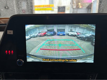 2023 Toyota C-HR HYBRID SOL 4DR AUTO €25,499 thumbnail