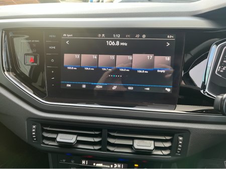 2022 Volkswagen Polo R-LINE AUTOMATIC 1.0 PETROL //KEYLESS ENTRY//ADAPTIVE CRUISE CONTROL//REVERSE CAMERA// €21,950 thumbnail