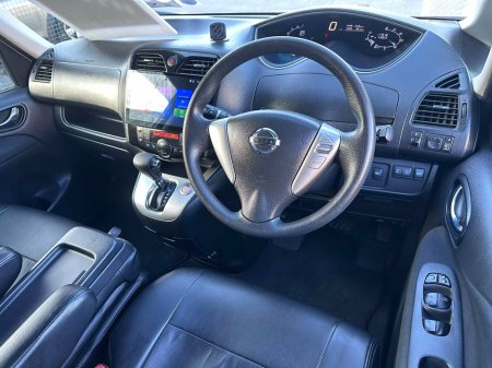 2015 Nissan Serena - thumbnail 19