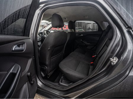 2016 Ford Focus 2016 Focus 1.5d Automatic/New NCT/1yr warranty €13,888 thumbnail