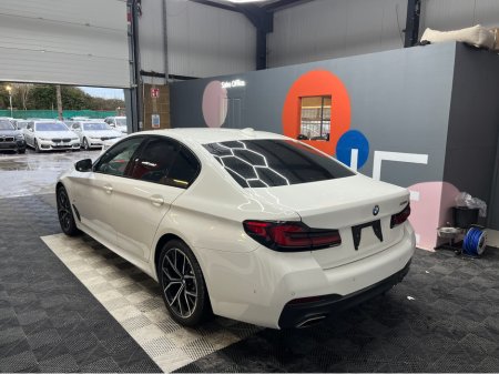 2021 BMW 5 Series - view 4