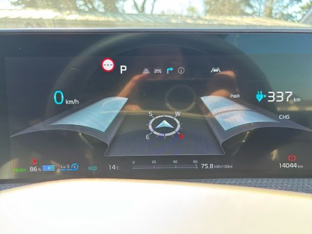 2024 Kia EV6 - thumbnail 11