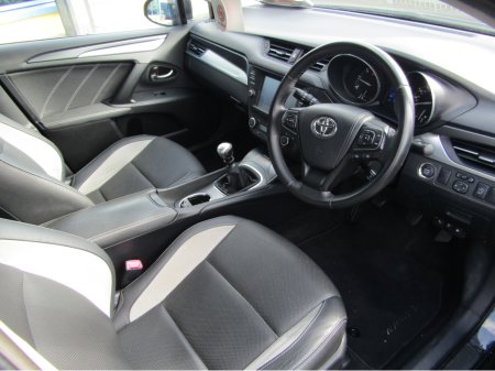 2017 Toyota Avensis - thumbnail 9