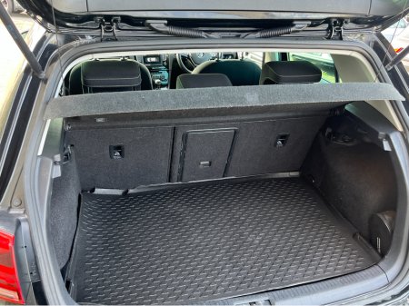 2016 Volkswagen Golf - thumbnail 8