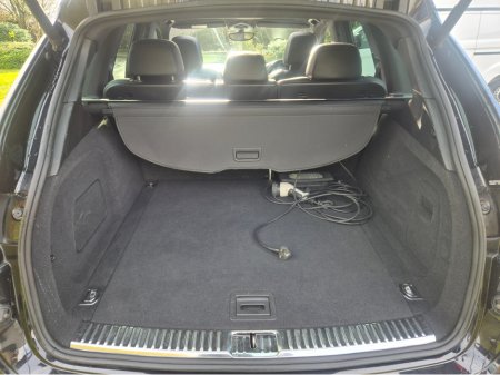 2016 Porsche Cayenne 3.0 S E-HYBRID 5DR AUTO €32,995 thumbnail