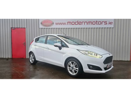 2016 Ford Fiesta ZETEC TURBO 1.0 eco 100 low miles