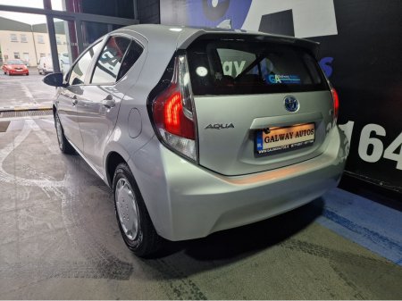 2016 Toyota Aqua - thumbnail 7