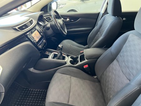 2015 Nissan Qashqai 1.5 DSL SV PREMIUM €9,995 thumbnail