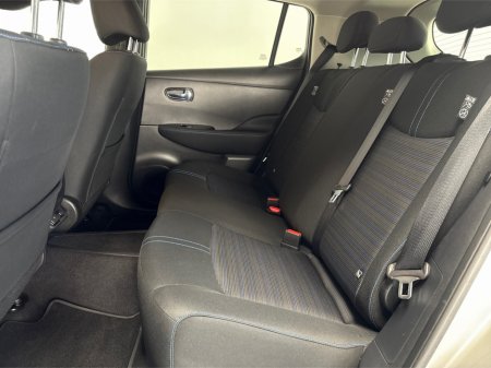 2023 Nissan Leaf PREMIUM 40KW**HEATED FRONT SEATS**HEATED MULTIFUNCTIONAL STEERING WHEEL**SEMI DIGITAL DASH**TOUCHSCREEN BLUETOOTH MEDIA**NAVIGATION**REVERSE CAMERA**PARKING SENSORS**ECO MODE**CRUISE CONTROL €17,995 thumbnail