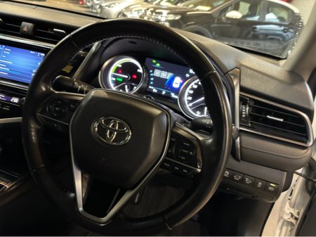 2019 Toyota Camry 2.5 Hybrid Automatic Top Spec only 96000 kms €21,750 thumbnail
