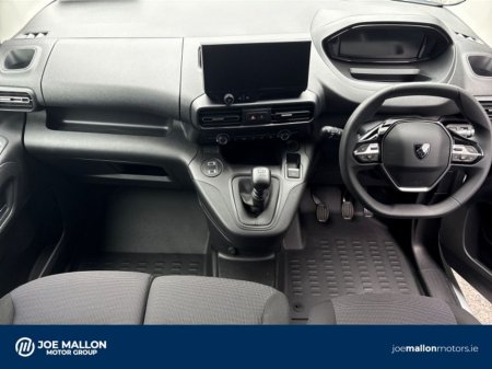 2025 Peugeot Partner PRO-PLUS 1.5 100 BHP. *PRE-REG* €22,357