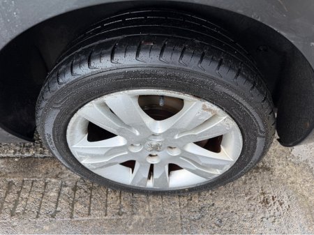 2013 Peugeot 5008 1.6 HDI ACTIVE 115BHP 5DR €4,990 thumbnail