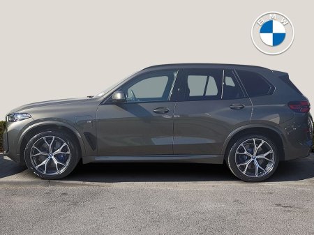 2025 BMW X5 xDrive50e M Sport €107,995