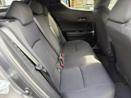 2019 Toyota C-HR - thumbnail 13