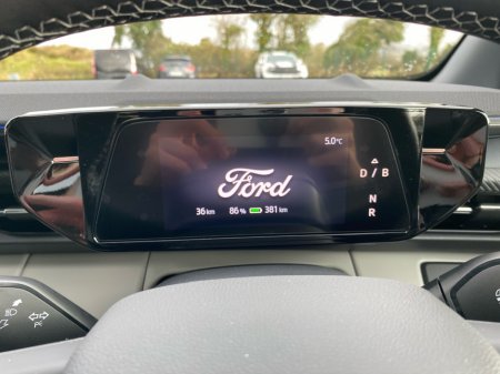 2026 Ford Capri - thumbnail 11