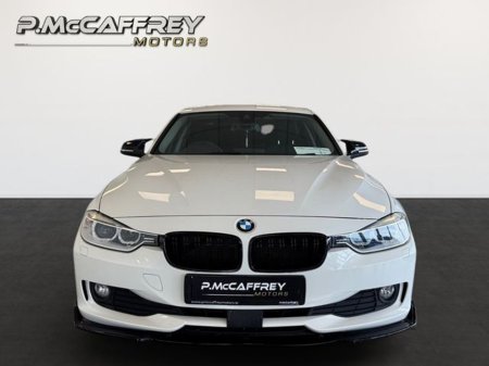 2015 BMW 3 Series - thumbnail 2