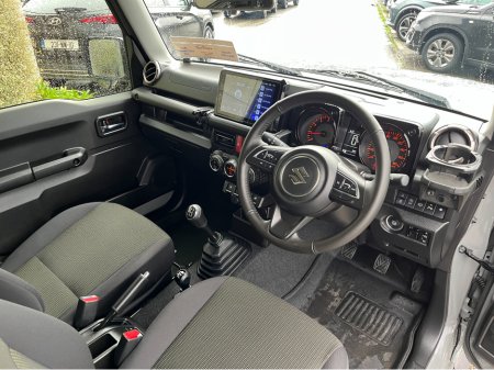 2024 Suzuki Jimny SIERRA 4 SEAT MANUAL 1.5 PETROL //LOW MILES//HIGH SPEC//HEATED SEATS//CRUISE CONTROL//KEYLESS ENTRY//REVERSE CAMERA// thumbnail