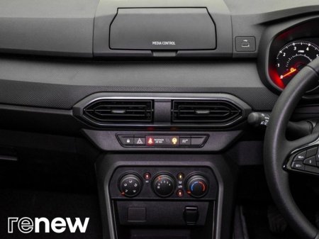 2023 Dacia Sandero TCe 90 Essential €15,490 thumbnail