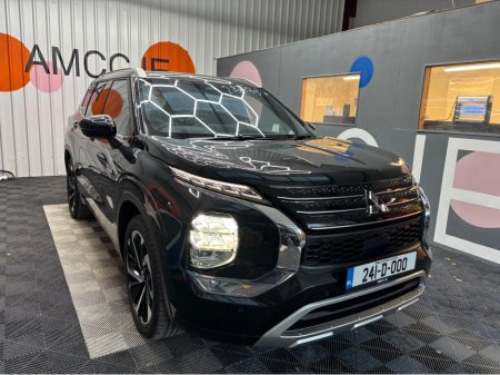 2024 Mitsubishi Outlander - thumbnail 1