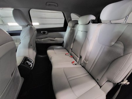 2023 Kia Sorento 1.6 PHEV K3 4X4 7 seats €46,975 thumbnail