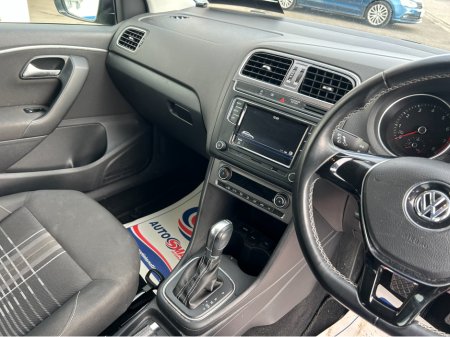 2015 Volkswagen Polo - thumbnail 5