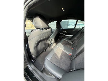 2020 BMW 3 Series - thumbnail 19