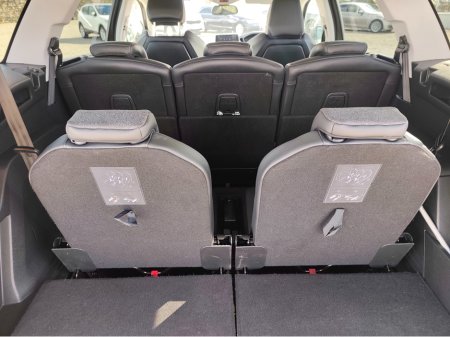 2019 Peugeot 5008 - thumbnail 8