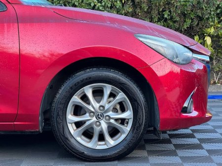 2016 Mazda Demio 1.3 SKYACTIV // LEATHER HEATED SEATS €10,900 thumbnail