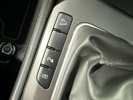 2026 Kia Sportage K3 1.6 Crdi Magma Red €46,900 thumbnail