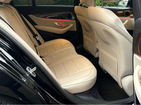 2019 Mercedes-Benz E Class - thumbnail 9