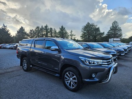 2017 Toyota Hilux 2.4 D4D Invincible 4WD D/C 4DR €27,990