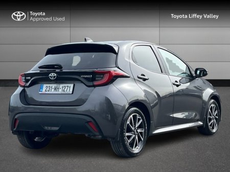 2023 Toyota Yaris - view 2