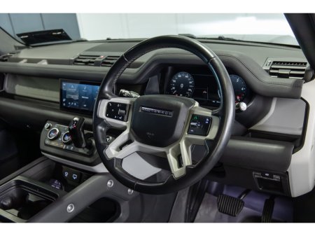 2023 Land Rover Defender - thumbnail 9