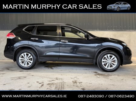 2015 Nissan X-Trail - view 2