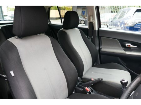 2011 Toyota Urban Cruiser 1.4 D-4D AWD 5DR €6,500 thumbnail