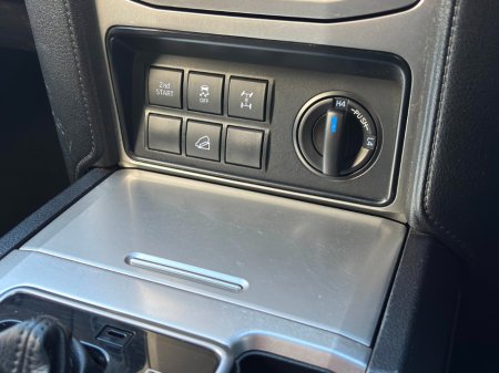 2019 Toyota Landcruiser - thumbnail 15